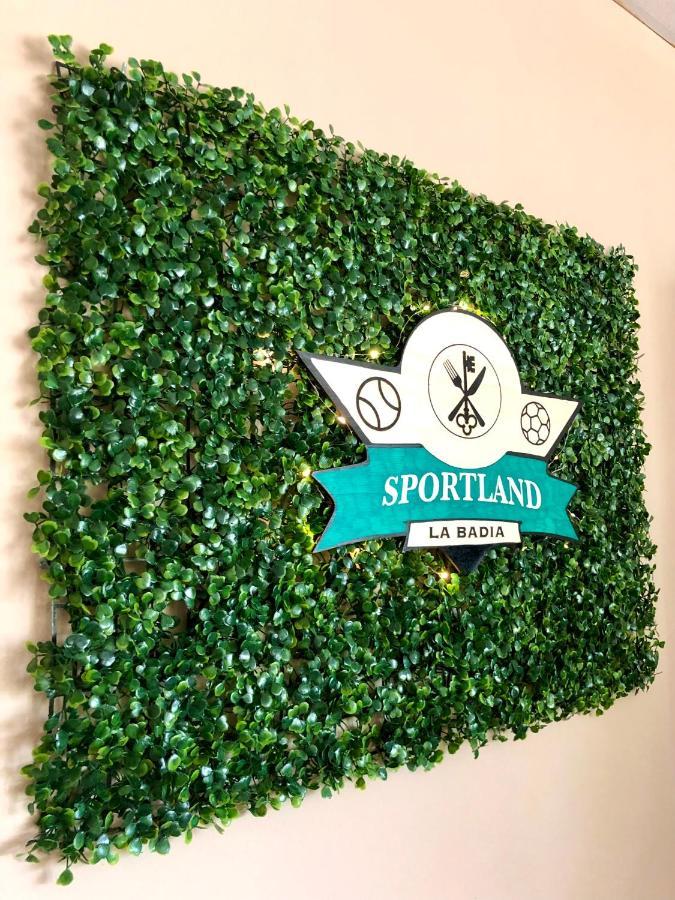 Hotel Sportland Colle di Val d'Elsa Exterior foto